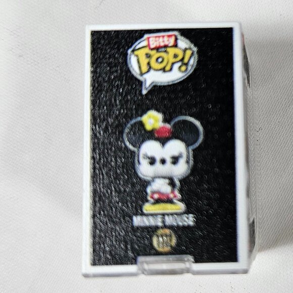 Bitty Pop! Minnie #1112 Vinyl Figure Disney Funko Minnie Mouse - Picture 4 of 7